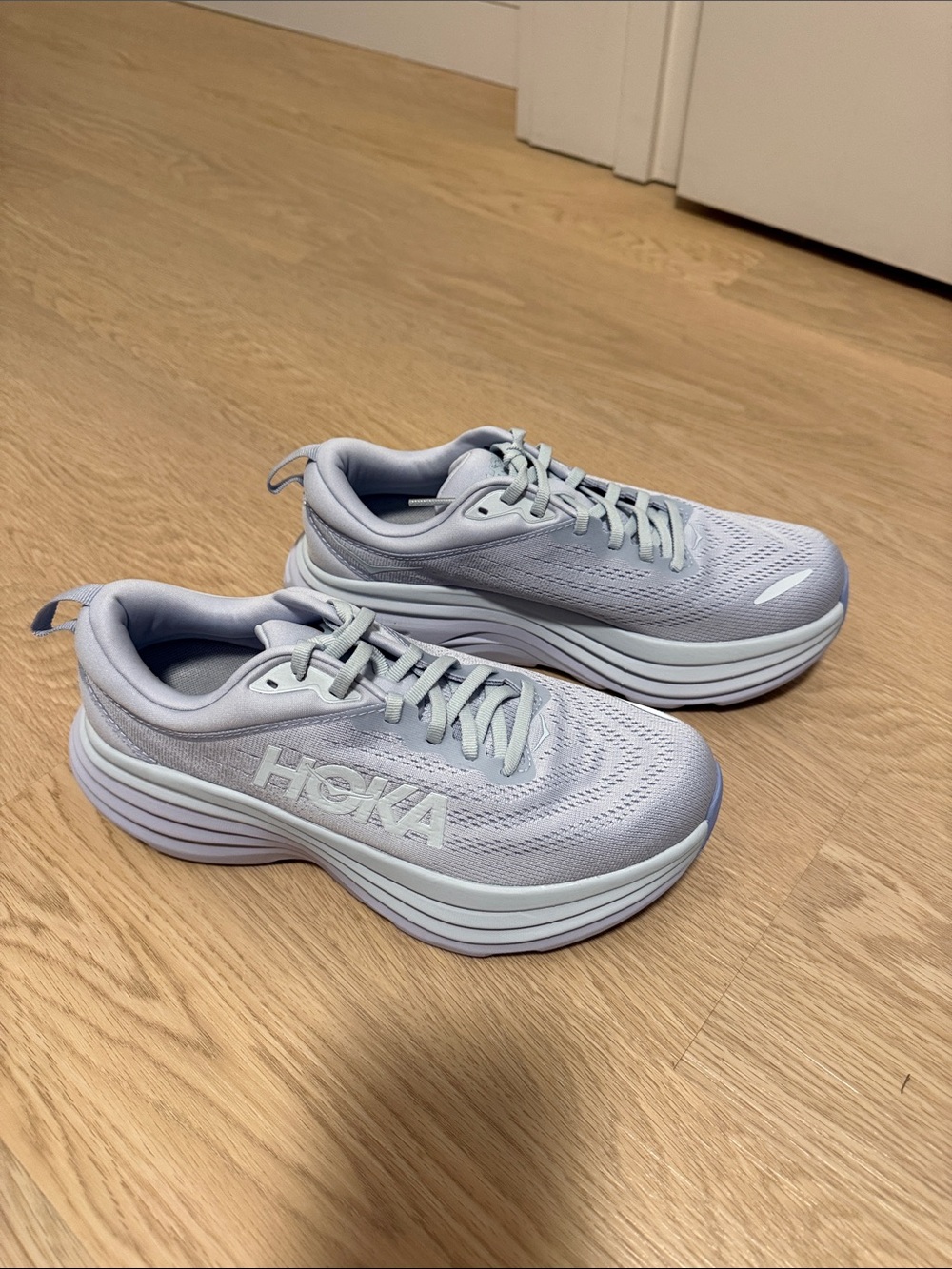 Hoka Bondi 8 Sneakers